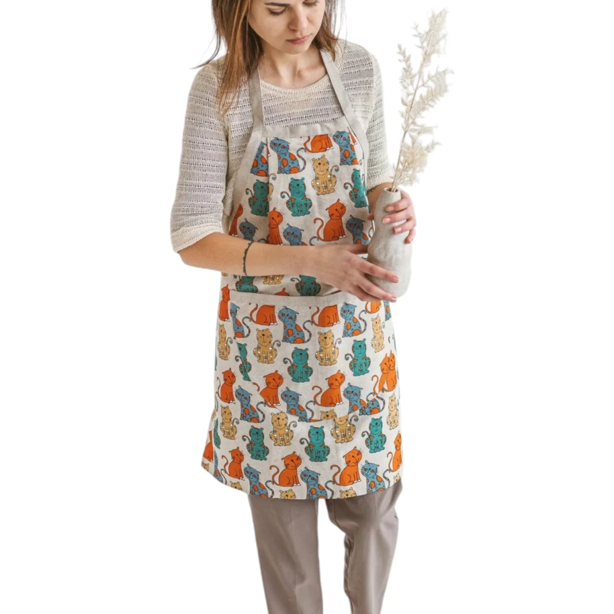 linen cat apron with pockets Photoroom